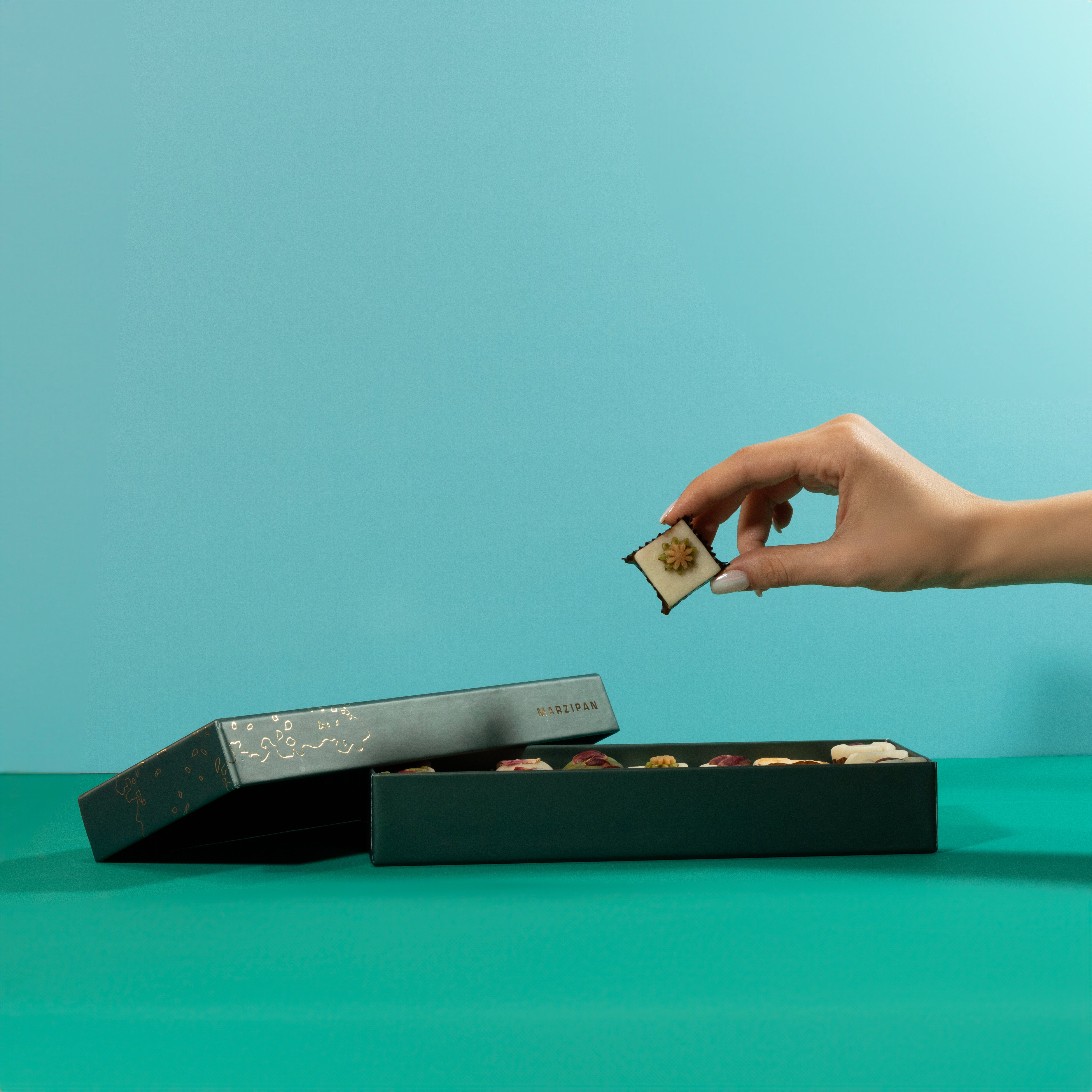 OMNIYA Delicacy Marzipan Lozina Box (1 LB, 25 Pieces) – Premium Mediterranean Marzipan Sweets with Pistachio & Rose – Gourmet Gift Box for Eid, Christmas, Weddings & Special Occasions