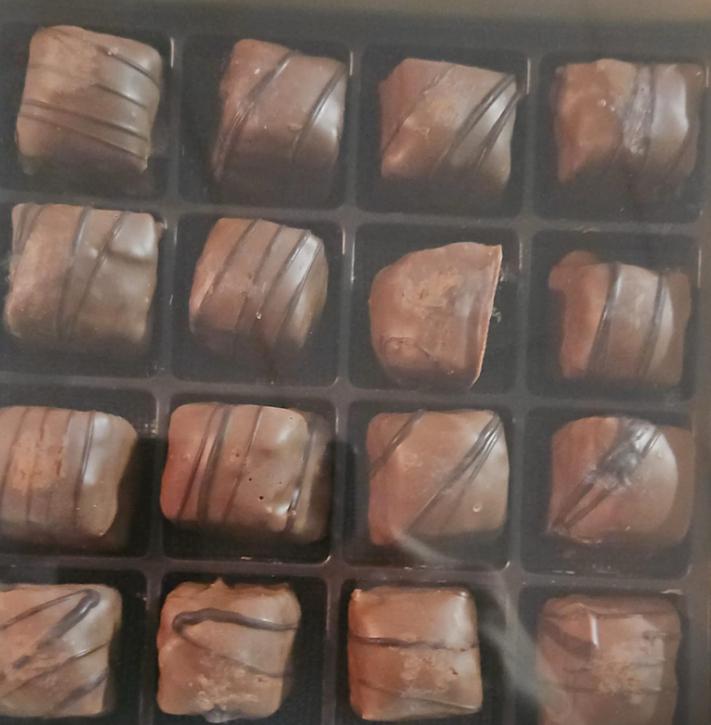 HALLAB Baklava Peanut Dipped in Chocolate (450g)