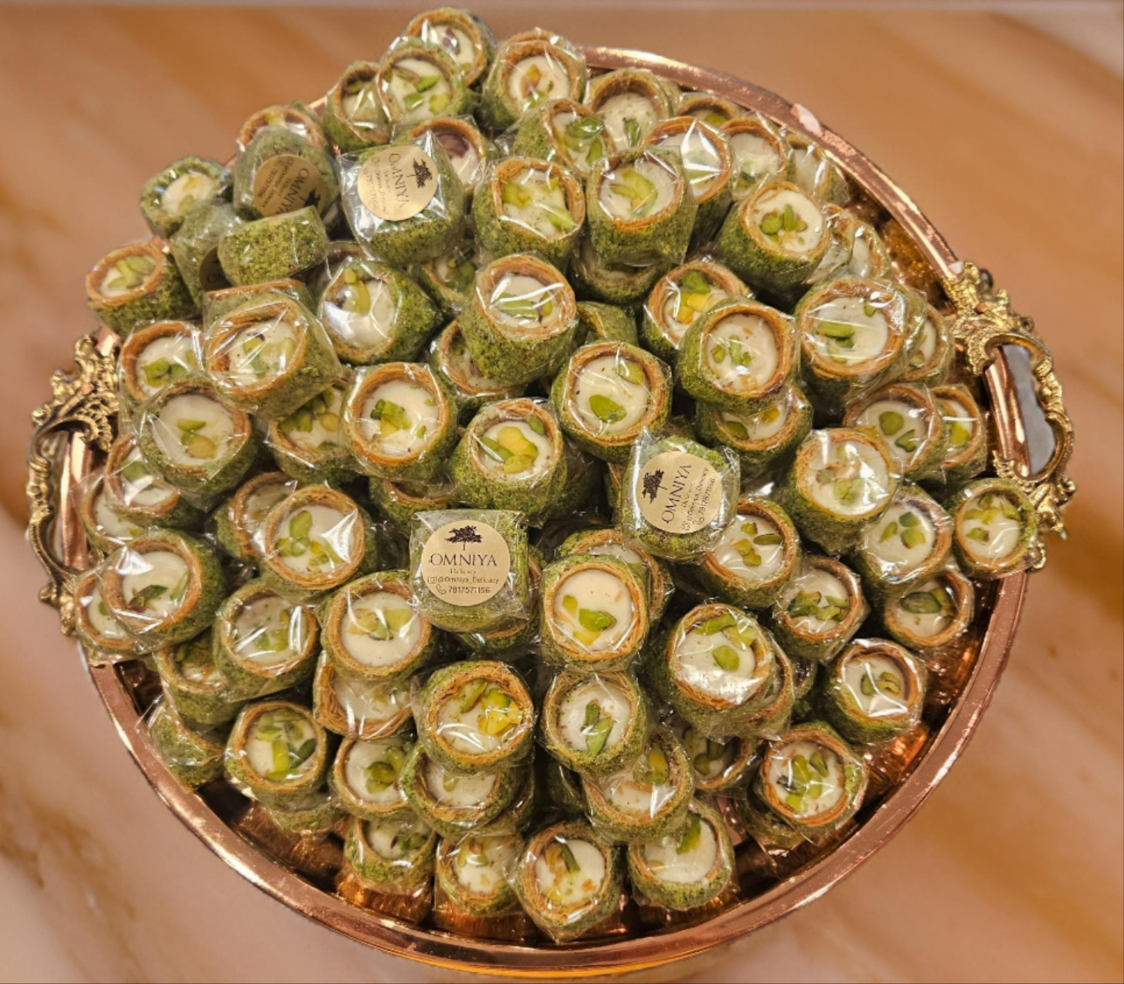 Pistachio Chocolate Bird Nest by OMNIYA