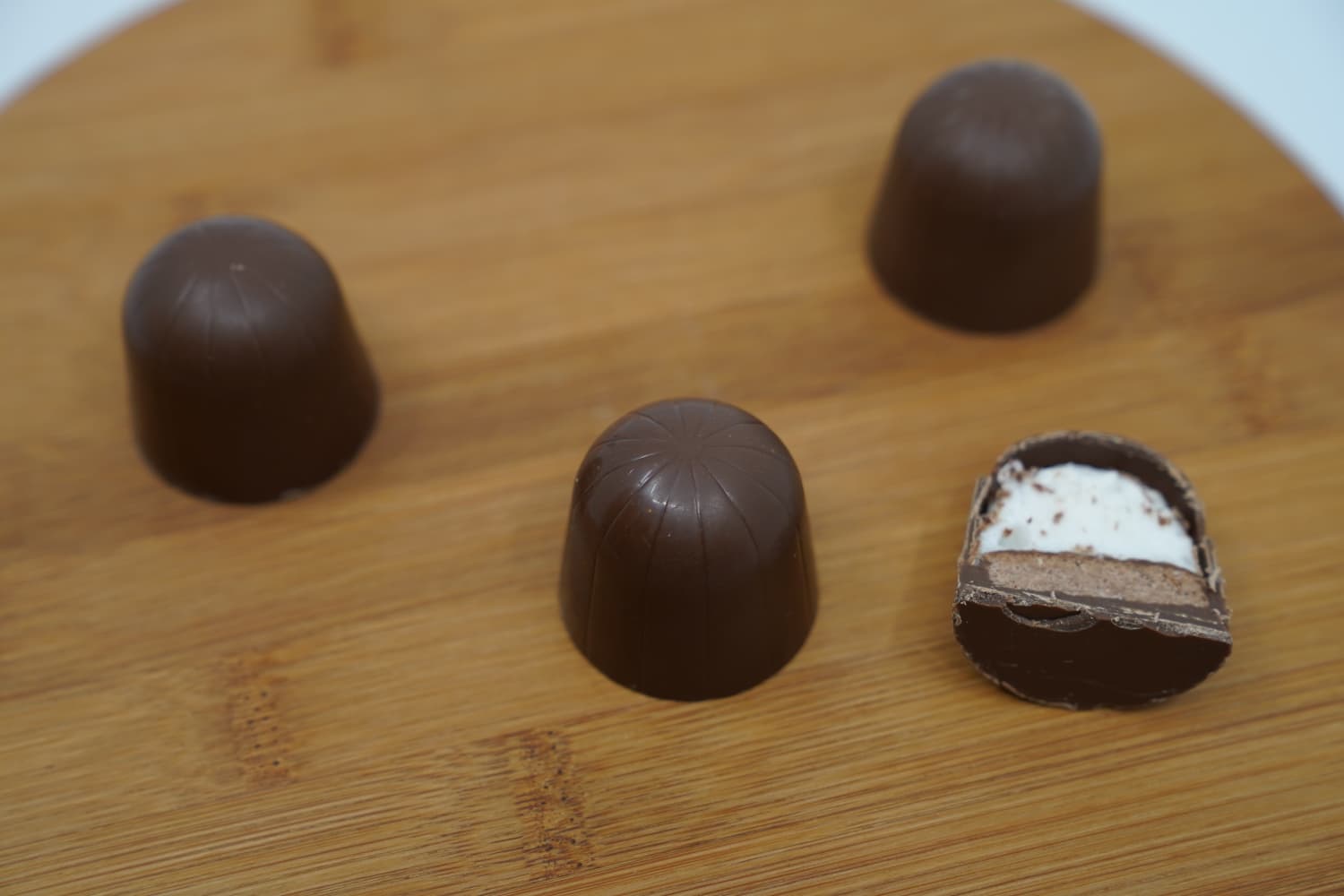 Chocolate Cloud Dome (6 Pieces)