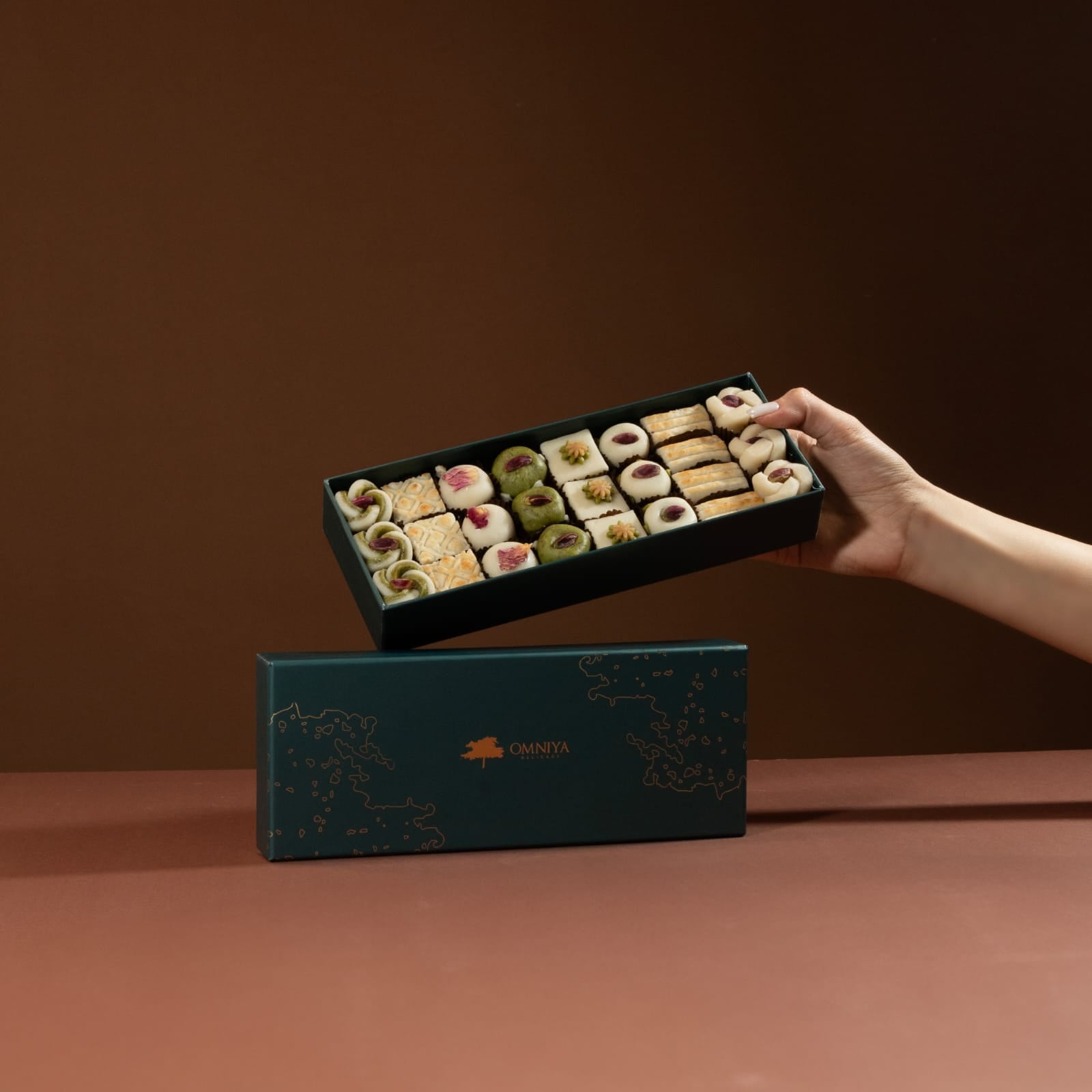 Marzipan Lozina Box 1 Pound / 25 Pieces